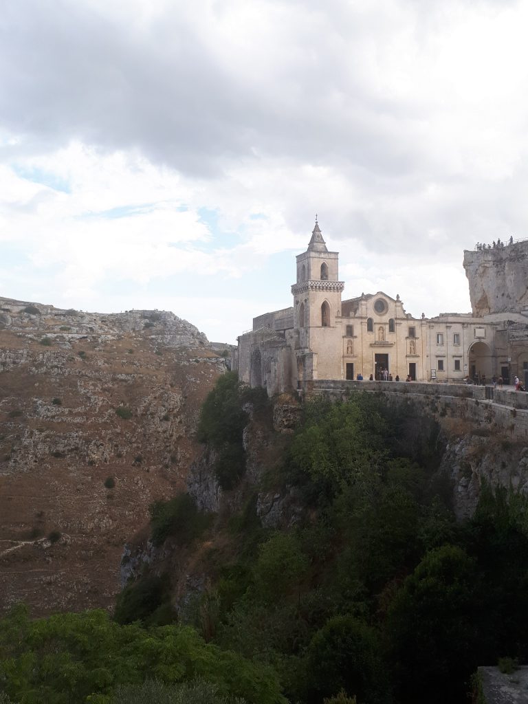 Kerk op rots Matera